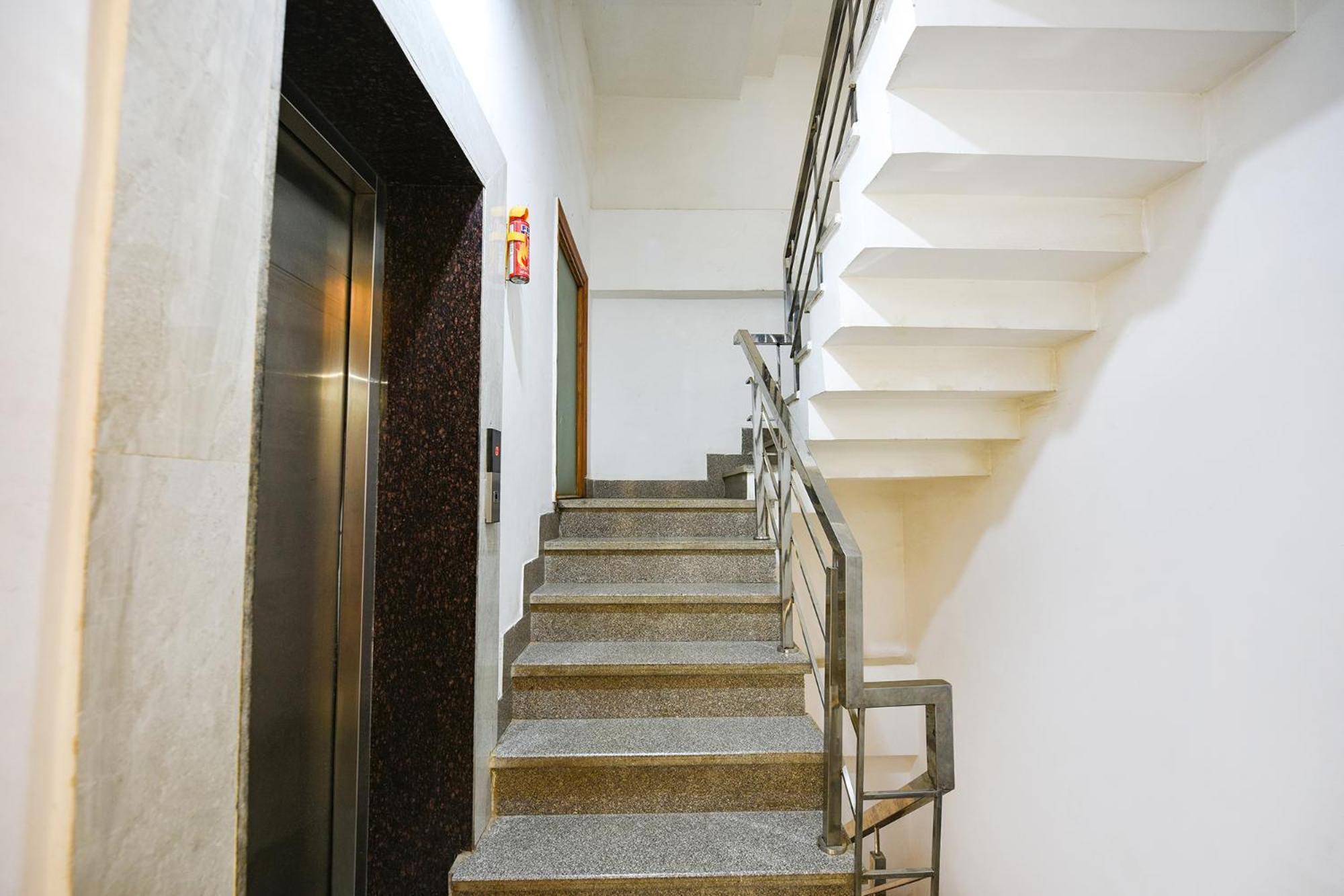 Fabhotel Indian I Gurgaon Ngoại thất bức ảnh